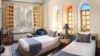 اتاق دو تخته تویین هتل پارسیان صفائیه یزد اتاق دو تخته تویین هتل پارسیان صفائیه یزد